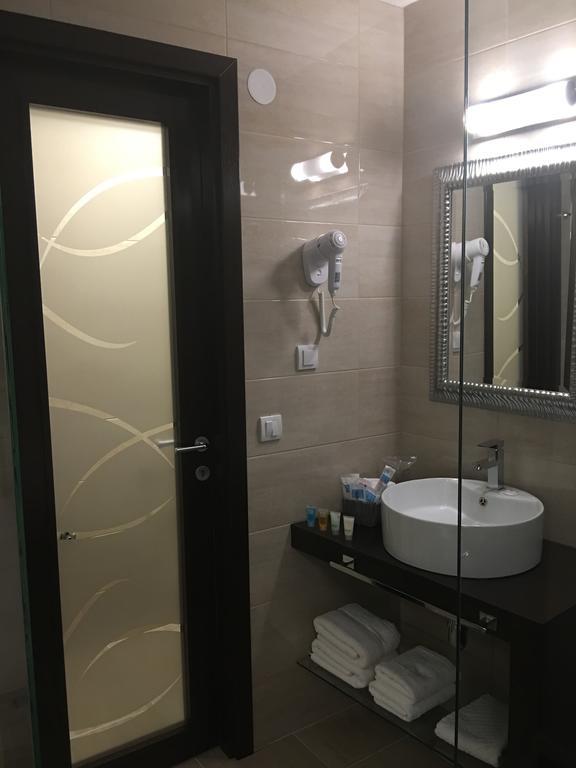Luxury Rooms Luca And Deluca Belgrade Exterior photo